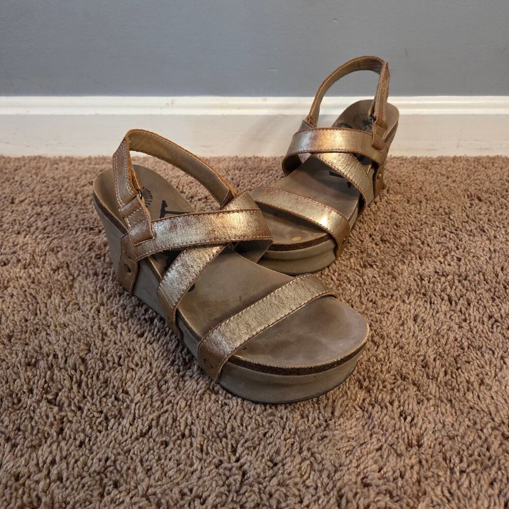 OTBT sail platform wedge leather heel sandal strappy metallic gold boho 8